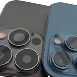 iPhone 13 PNG