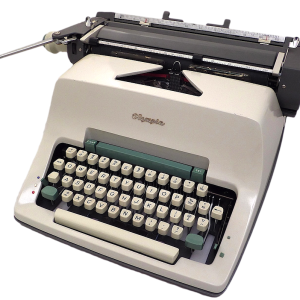 Typewriter PNG
